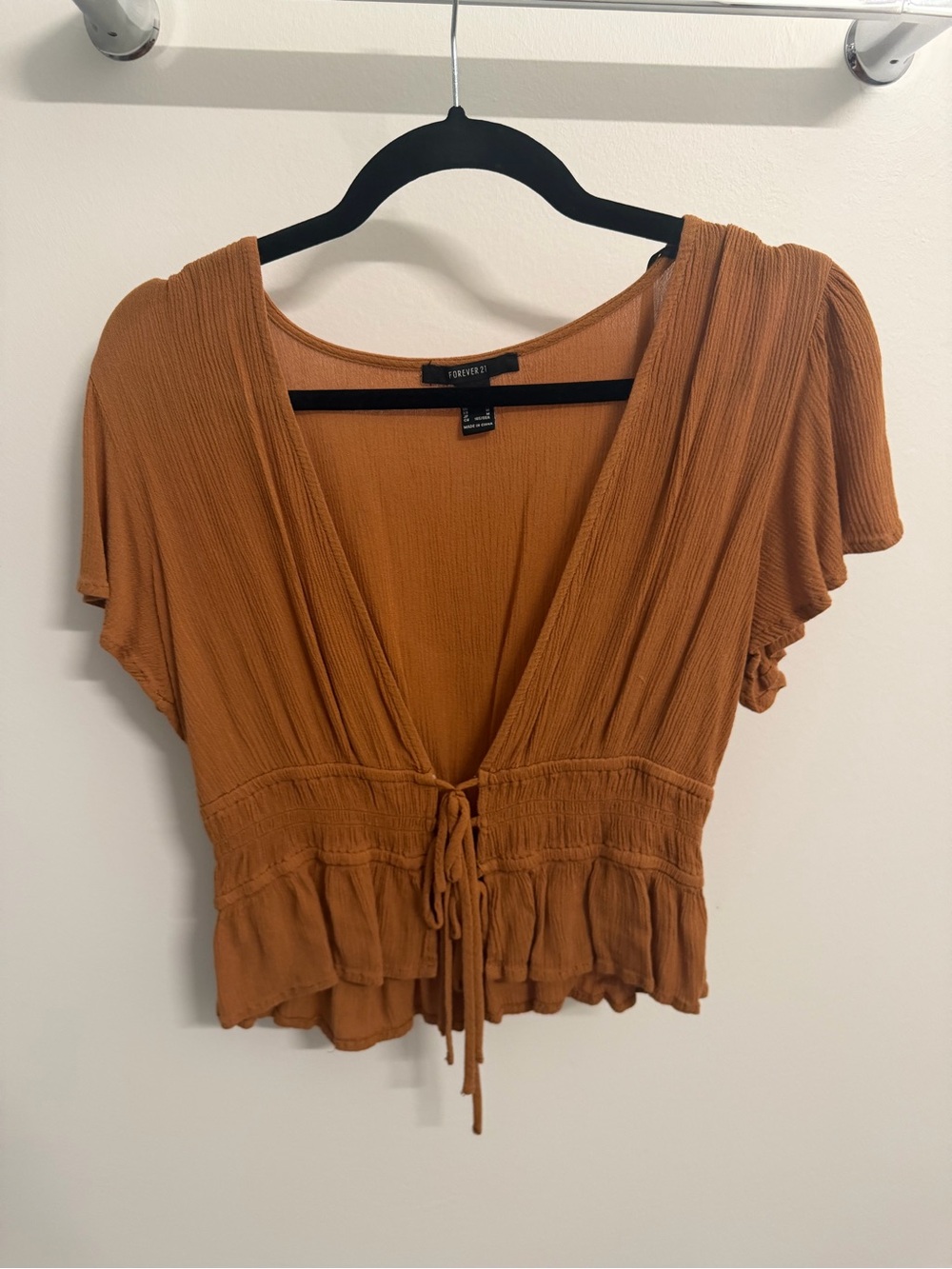 Forever 21 Burnt Orange Tie-Front Cropped Flutter Sleeve Top
